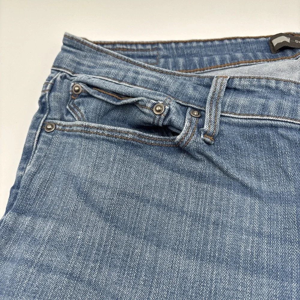 Levi's Demi‎ Curve Mid Rise Boot Cut Women's Size 14/32 Inseam 32 Preowned